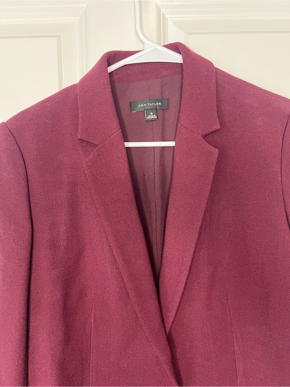 Ann Taylor Maroon Single-Button Notched Blazer - Picture 3 of 6